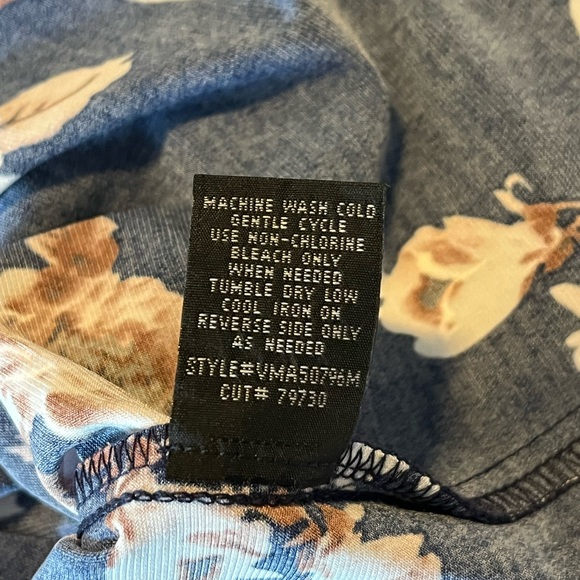 Beautiful worn once! - Picture 7 of 7